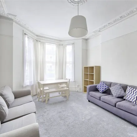 Image 9 - Ormeley Road, London, SW12 9QF, United Kingdom - Apartment for rent