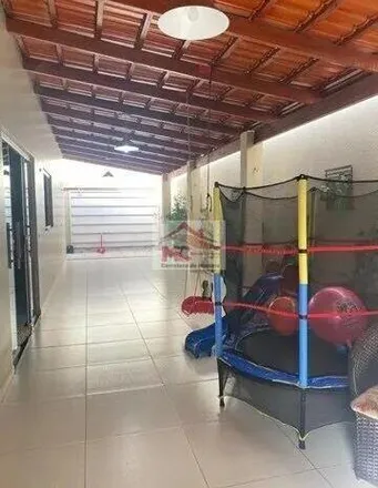 Buy this 3 bed house on Rua Alagoas in Juçara, Imperatriz - MA