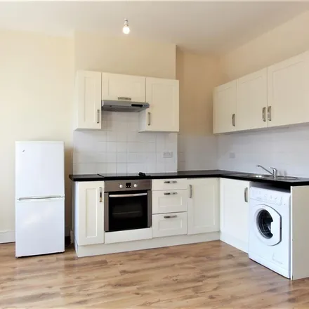 Image 2 - Forest Lodge, 240 Romford Road, London, E7 9HB, United Kingdom - Apartment for rent