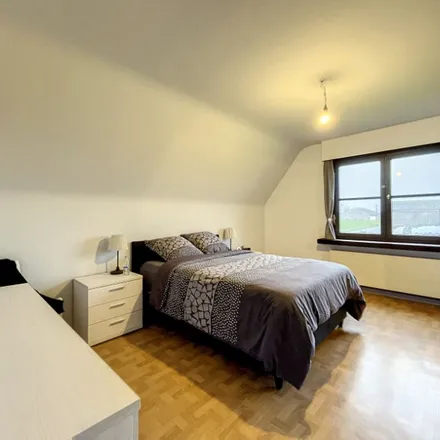 Rent this 4 bed apartment on Dolagestraat 61 in 8792 Waregem, Belgium