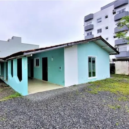 Rent this 3 bed house on Rua Germano Wetzel 232 in Bom Retiro, Joinville - SC