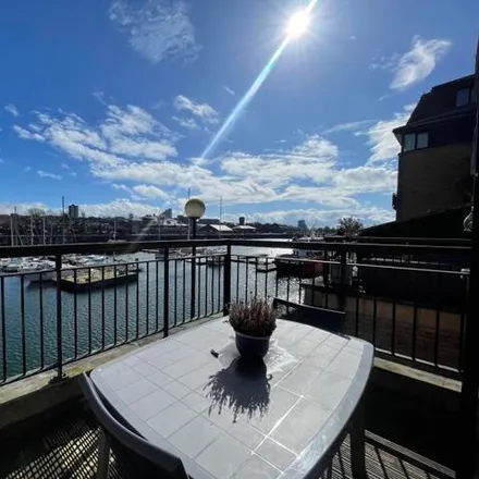 Image 3 - South Ferry Quay, Baltic Triangle, Liverpool, L3 4EW, United Kingdom - Townhouse for sale