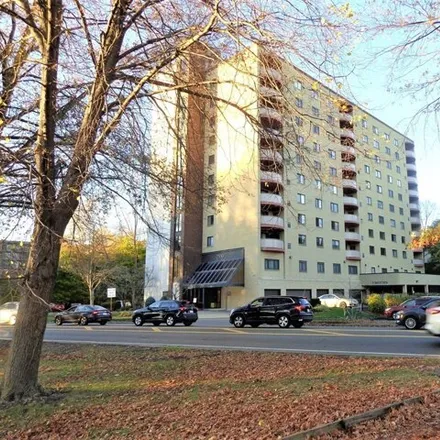 Image 1 - Cradock Cove Condominium, 2500 Mystic Valley Parkway, Medford, MA 02155, USA - Condo for rent