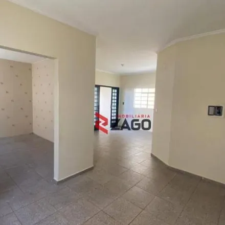 Buy this 3 bed house on Rua Paraíba in Setor Universitário, Uberaba - MG