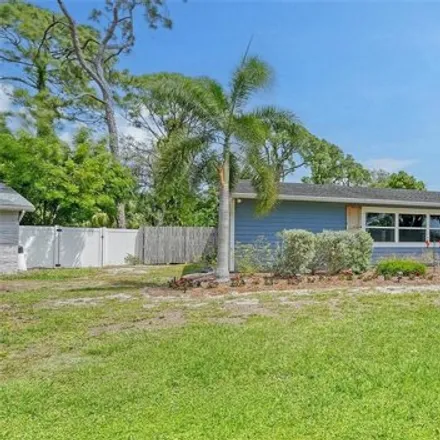 Buy this 4 bed house on 6607 Conetta Dr in Sarasota, Florida