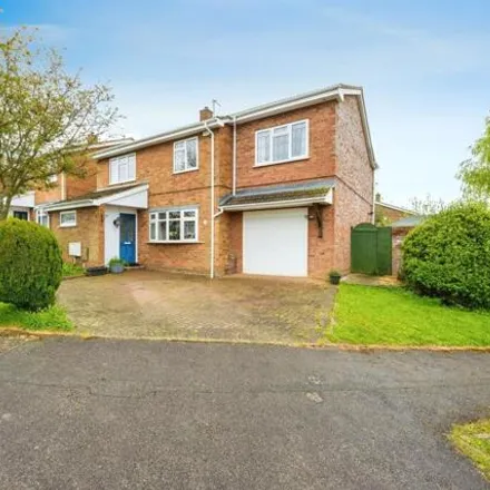 Buy this 4 bed house on Crosslands in Caddington, LU1 4ER