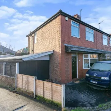 Buy this 3 bed duplex on Clarence Street in Bruche, Warrington