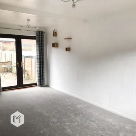 Image 4 - Deepdale Road, Bolton, BL2 5HY, United Kingdom - Townhouse for sale