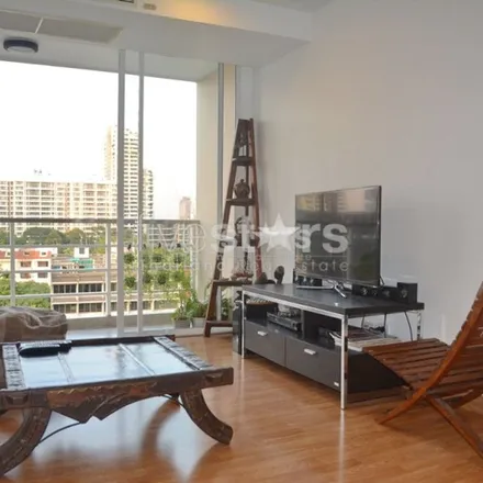 Rent this 3 bed apartment on Kanom in Soi Sukhumvit 49, Vadhana District