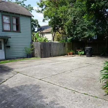 Image 4 - 911 Harvard St, Houston, Texas, 77008 - House for sale