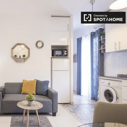Rent this 2 bed apartment on Piñol in Carrer d'Andrea Dòria, 08001 Barcelona