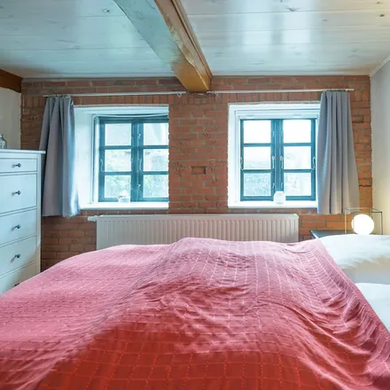Rent this 2 bed apartment on 25873 Rantrum