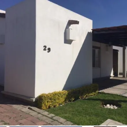 Buy this 6 bed house on Prolongación Fray Sebastián de Gallegos in San José de los Olvera, 76901 El Pueblito