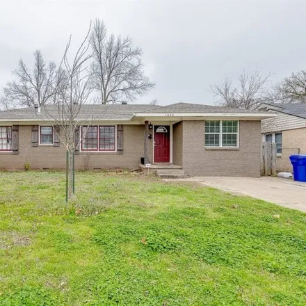 Buy this 4 bed house on 1086 Idaho Street in Norman, OK 73071
