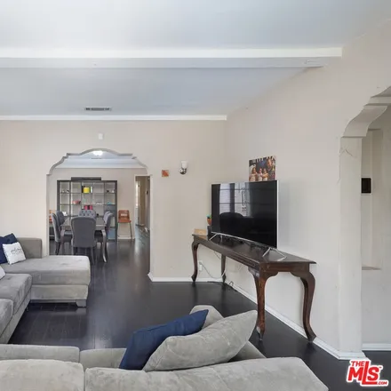 Image 3 - 4306 Sutro Avenue, Los Angeles, CA 90008, USA - House for sale