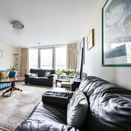 Image 3 - Tesco, 100A West Cromwell Road, London, W14 8PB, United Kingdom - Apartment for sale