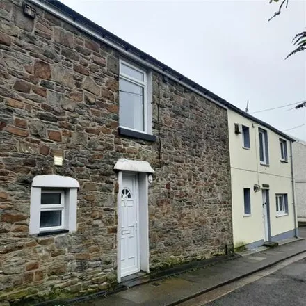 Rent this 3 bed townhouse on Amelia Terrace in Tonypandy, CF40 2HR