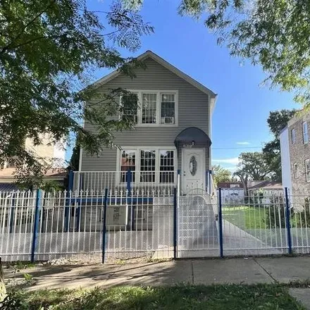 Buy this 5 bed house on 2437 South Hamlin Avenue in Chicago, IL 60623