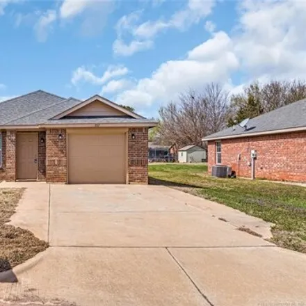Buy this 3 bed house on 717 Geronimo Lane in Pauls Valley, OK 73075