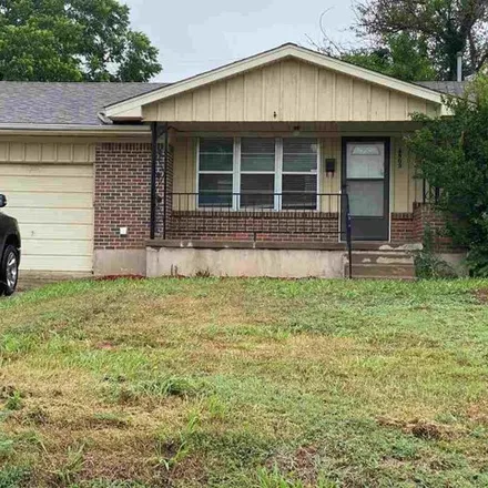 Buy this 3 bed house on 4503 Northwest Lincoln Avenue in Lawton, OK 73505