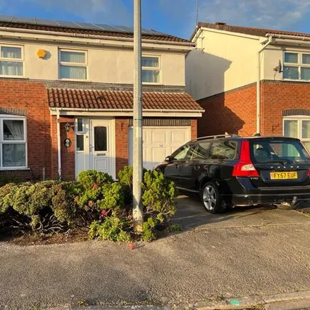 Buy this 4 bed house on 8 Oaklands Drive in Hull, HU10 6BJ