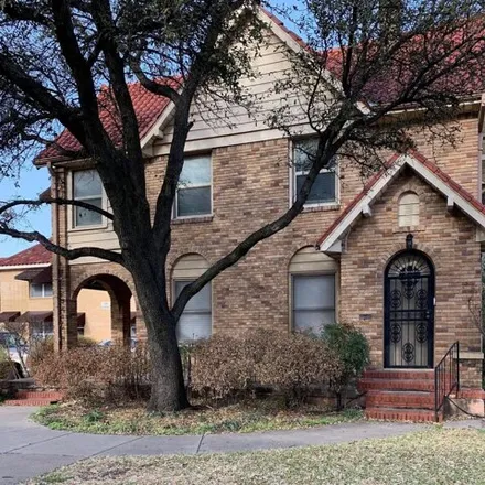 Rent this 3 bed house on 3204 South University Drive in Fort Worth, TX 76109