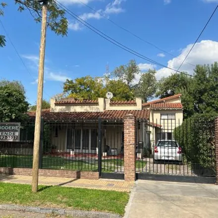Buy this 5 bed house on Leonardo Rosales 1858 in Adrogué, Argentina