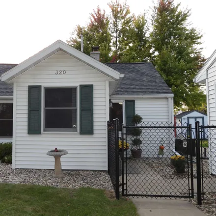 Buy this 1 bed house on 320 South John Street in Kimberly, Outagamie County