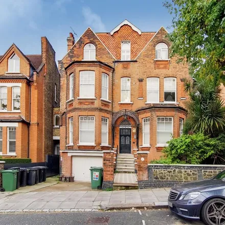 Rent this studio apartment on Parsifal Road in London, NW6 1UL