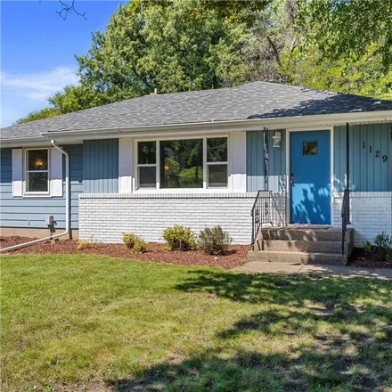 Image 2 - 1129 Dodd Road, Mendota Heights, MN 55118, USA - House for sale