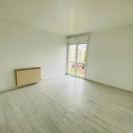 Rent this 3 bed apartment on 9 Rue du Maréchal Lyautey in 54240 Jœuf, France