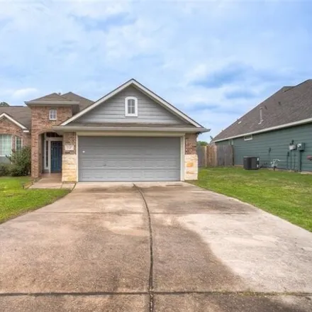 Rent this 3 bed house on 198 Enfield Court in Huntsville, TX 77320