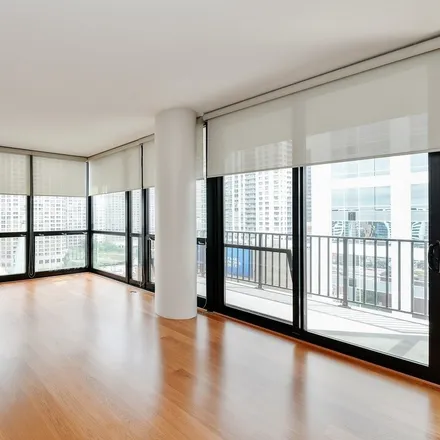 Rent this 2 bed condo on The Edge Lofts and Tower in 210 South Desplaines Street, Chicago