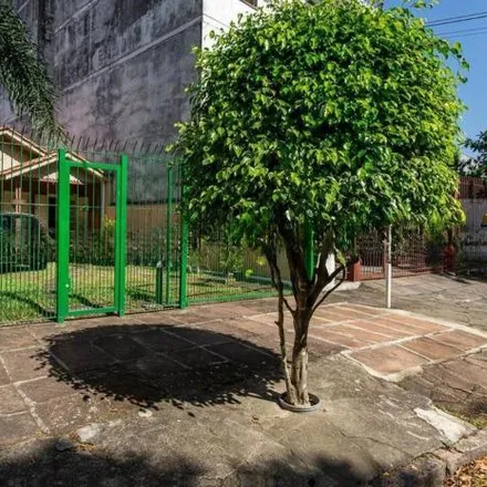 Buy this 3 bed house on Avenida Pará in Navegantes, Porto Alegre - RS