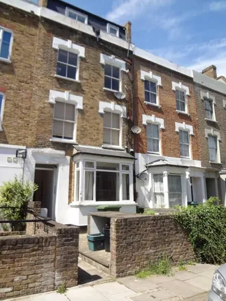 Rent this 4 bed apartment on 38 Davenant Road in London, N19 3NN