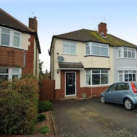 Buy this 3 bed duplex on Gilbanks Road in Amblecote, DY8 4RS