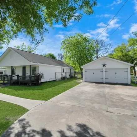 Buy this 3 bed house on 1557 Scott Street in La Marque, TX 77568