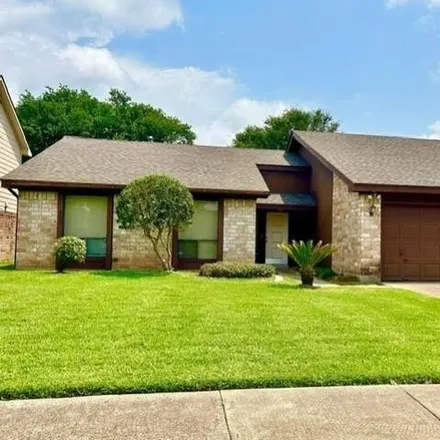 Rent this 3 bed house on 3137 Shawnee Drive in Sugar Land, TX 77479