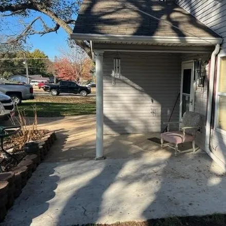 Buy this 3 bed house on 4th Street in Grove, OK 74344