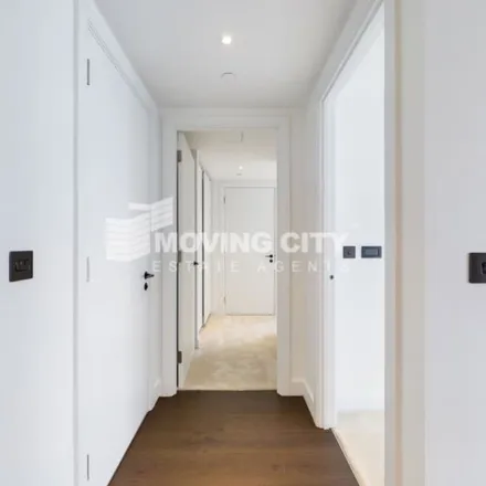 Image 9 - Prairie Fire, Fountain Park Way, London, W12 7LH, United Kingdom - Apartment for rent