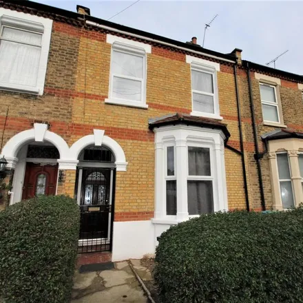 Rent this 5 bed townhouse on Tynemouth Road in Tottenham Hale, London