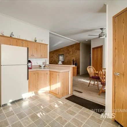 Image 6 - 8594 West Irving Lane, Boise, ID 83704, USA - Apartment for sale