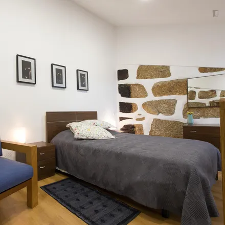 Rent this 1 bed apartment on Escola Alexandre Herculano in Avenida de Camilo, 4300-027 Porto