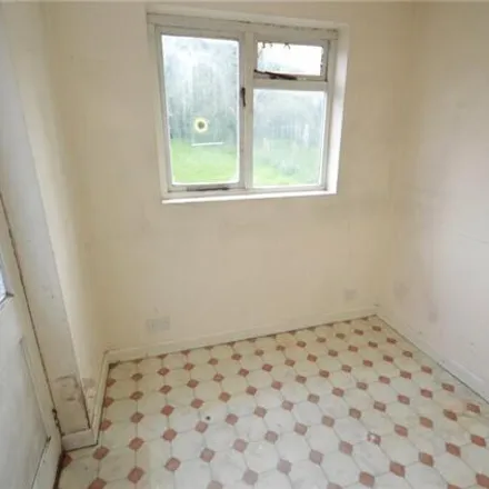 Image 4 - Limbury Mead Park, Westmorland Avenue, Luton, LU3 2PS, United Kingdom - Duplex for sale