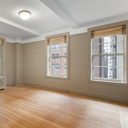 Image 6 - 25 EAST 86TH STREET 6E in New York - Apartment for sale