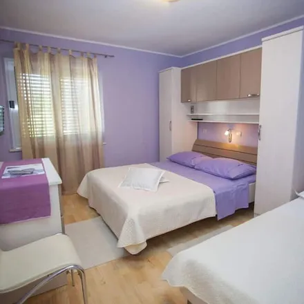 Image 3 - Makarska rivijera, Tučepi, Split-Dalmatia County, Croatia - Apartment for rent