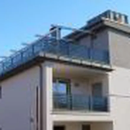 Rent this 5 bed apartment on Via degli Alpini in 37122 Verona VR, Italy