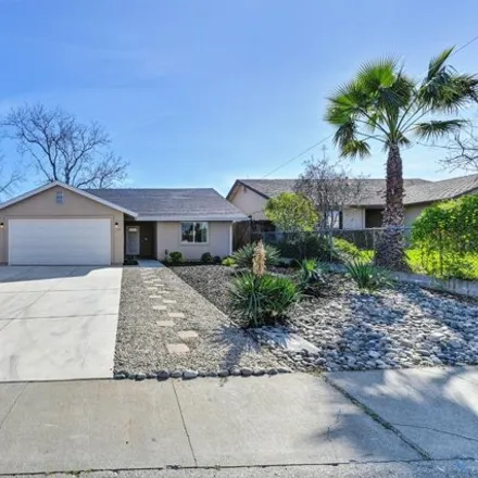 Buy this 3 bed house on El Abajeño Tacos in 109 Atkinson Street, Roseville