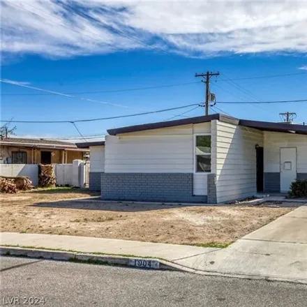 Buy this 3 bed house on 1918 Gifford Street in North Las Vegas, NV 89030