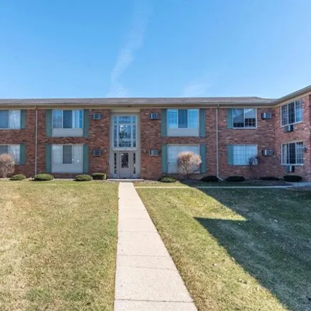 Rent this 2 bed condo on 524 Romeo Road in Rochester, MI 48307